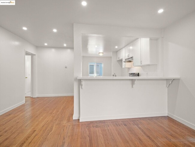 Building Photo - 1274 Terra Ave