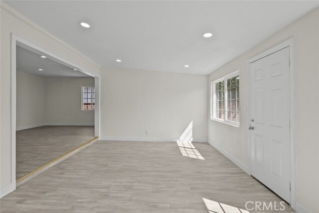 Building Photo - 5040 N Lyman Ave