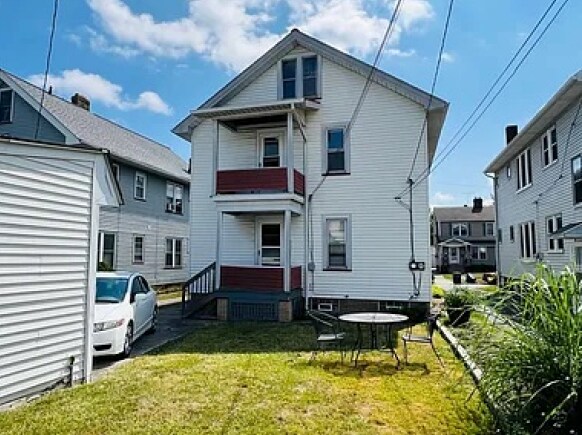 Building Photo - 2198 Chesterland Ave