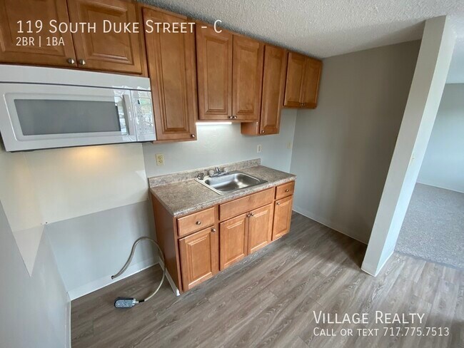 Building Photo - 119 S Duke St