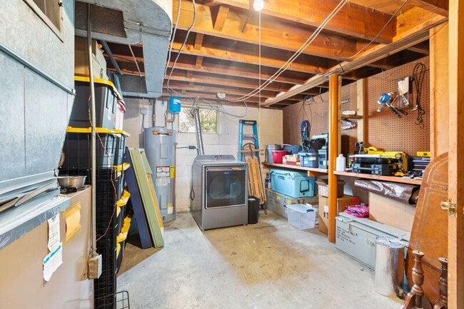 Building Photo - 1200 Stafford Ave