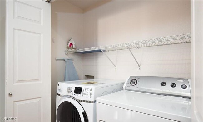 Building Photo - 10647 Bandera Mountain Ln