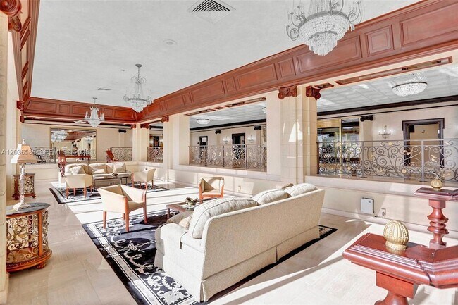 Building Photo - 2030 S Ocean Dr