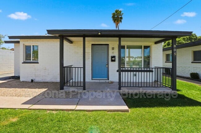 Building Photo - 805 E Turney Ave