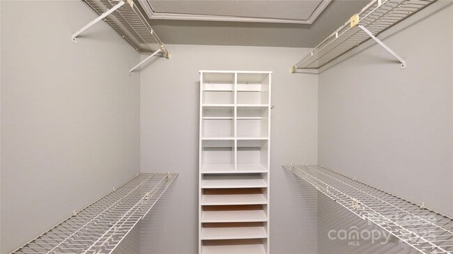 Building Photo - 414 Clarkson Green St