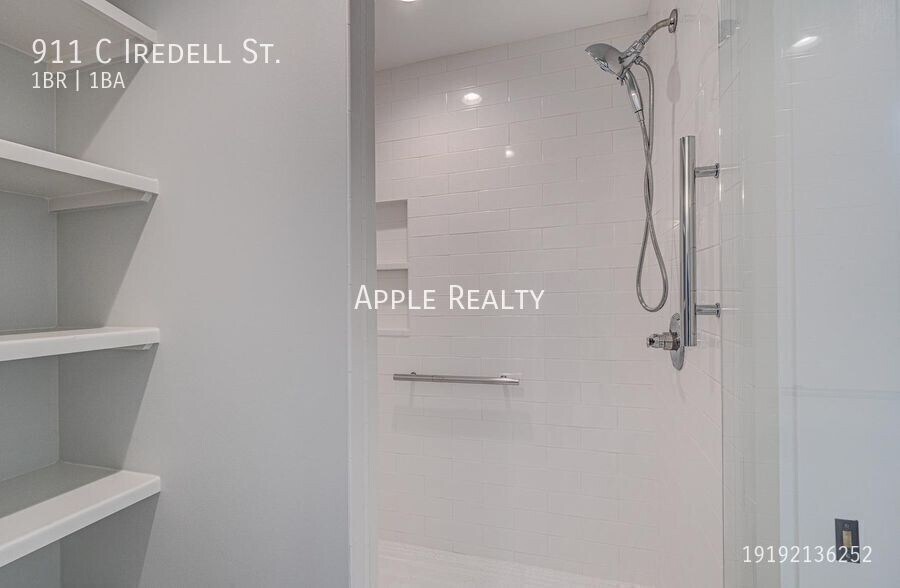 Building Photo - 911 Iredell St