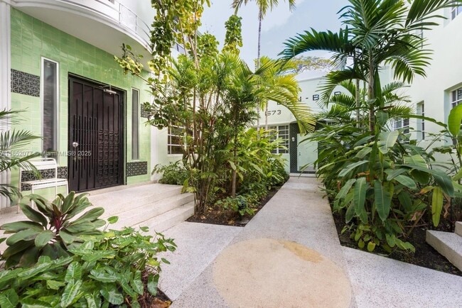 Primary Photo - 1573 Pennsylvania Ave