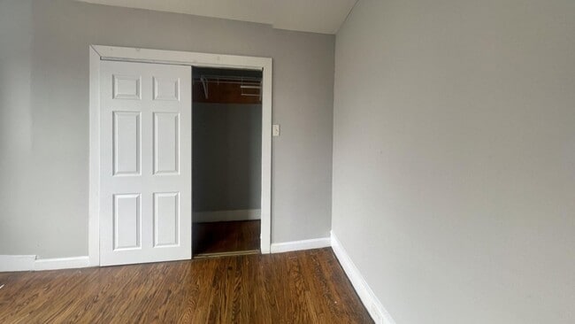 Building Photo - Spacious 4-Bedroom Home with Excellent Tra...