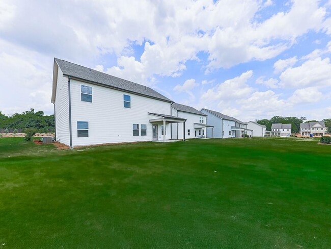 Building Photo - 611 Elwick Ln