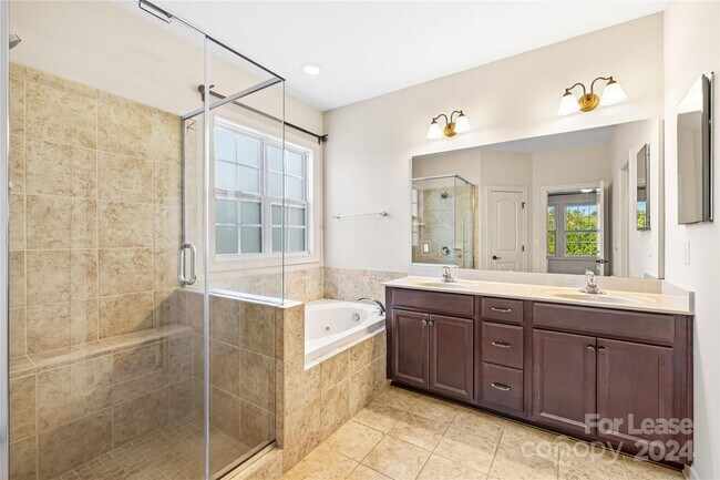 Building Photo - 2808 Twinberry Lane