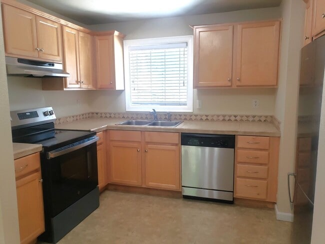 Building Photo - **PENDING** Great West Slope Condo!