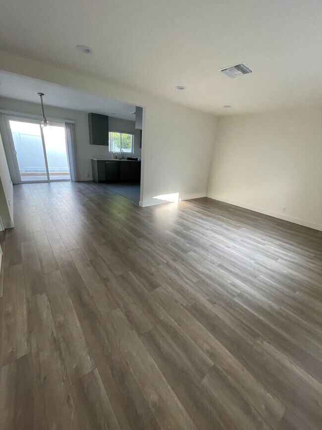 Open Floor Plan - 4530 Orin Ave