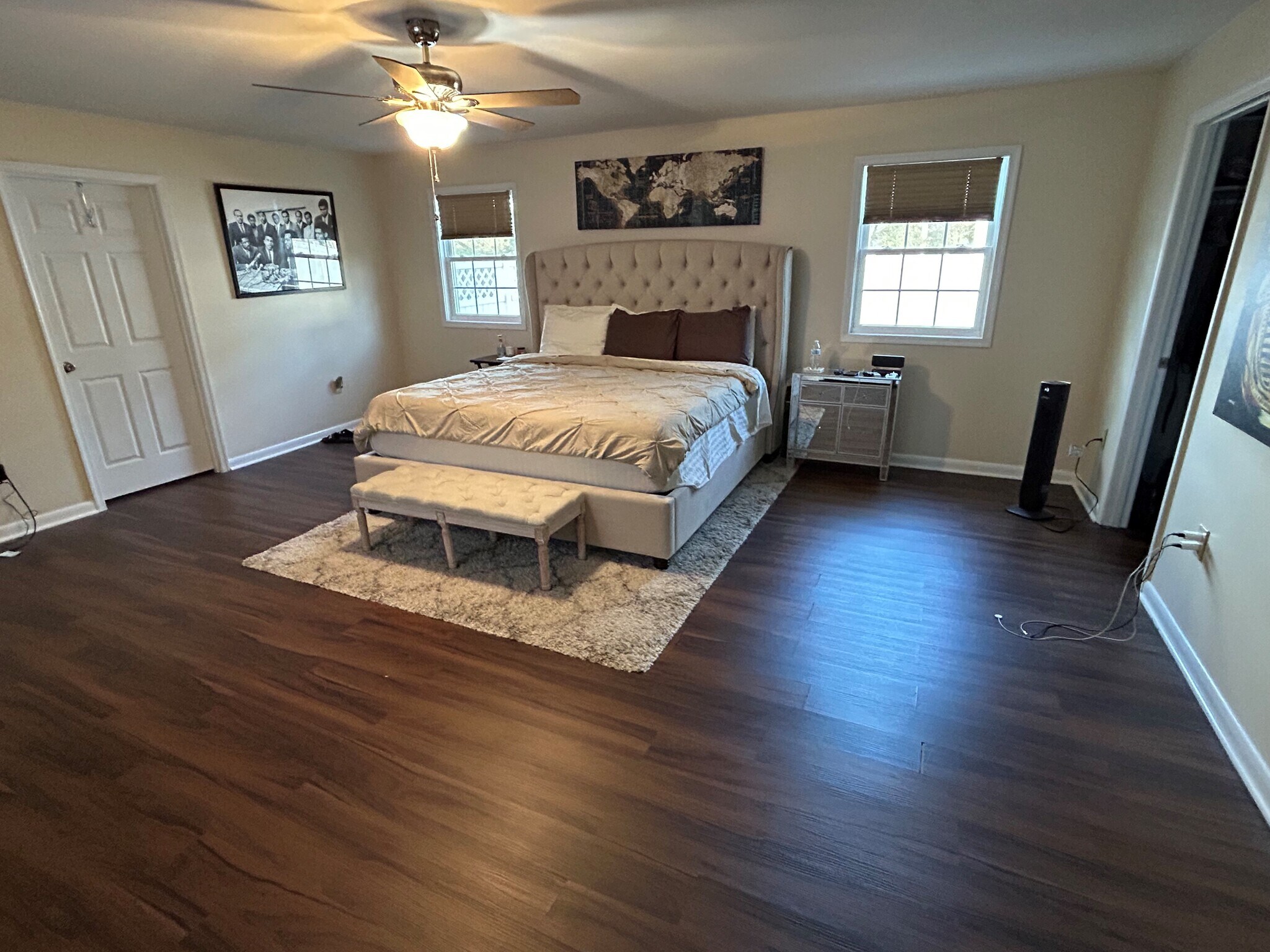 Master Suite with King Bed - 8234 Roanoke Ct