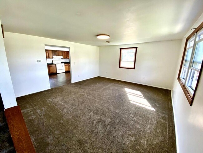 Building Photo - 507 North St.