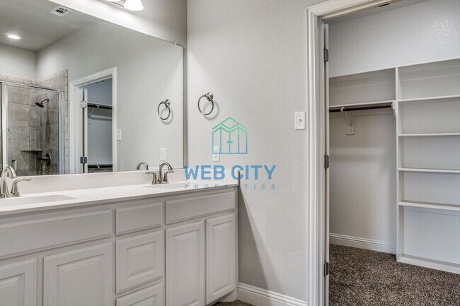 Building Photo - 1101 Grindstone Rd