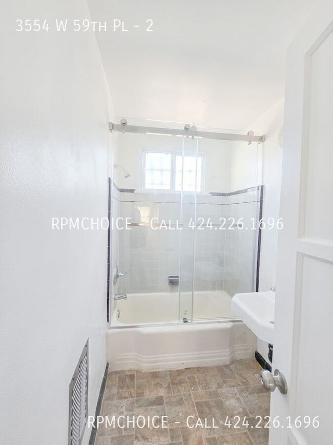 Building Photo - 3554 W 59th Pl