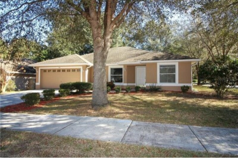 Building Photo - 305 Garden Oak Ct