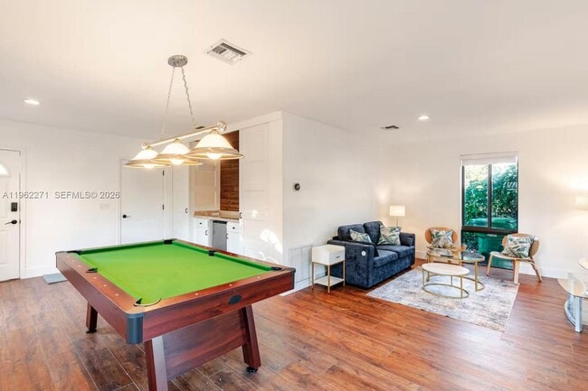 Building Photo - 636 Hibiscus Dr