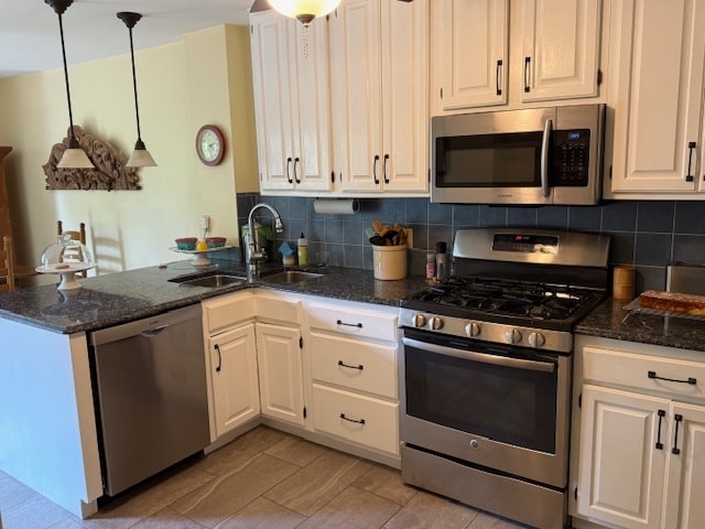 Kitchen - 21 Lake Forest Dr