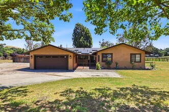 Building Photo - $5795 - Ranch-style home with acreage in West Gilroy's quiet countryside