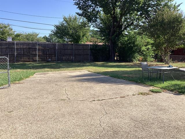 Building Photo - 776 Ponderosa Dr