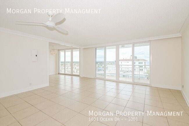 Building Photo - 1601 Ocean Dr S