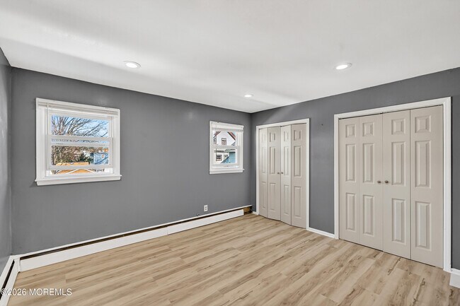 Building Photo - 217 Orange Ave