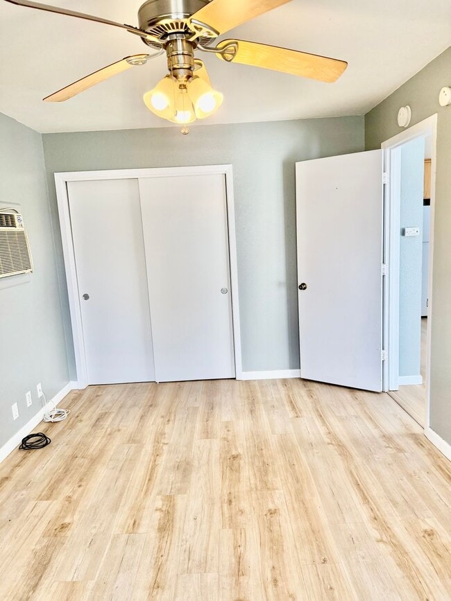 Building Photo - Charming small house