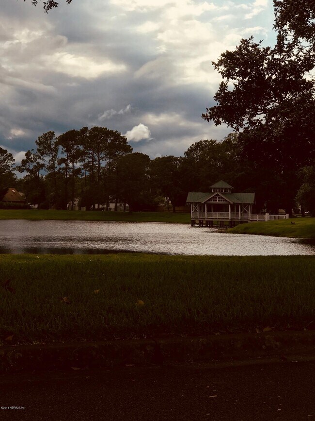 Building Photo - 8179 Crosswind Rd