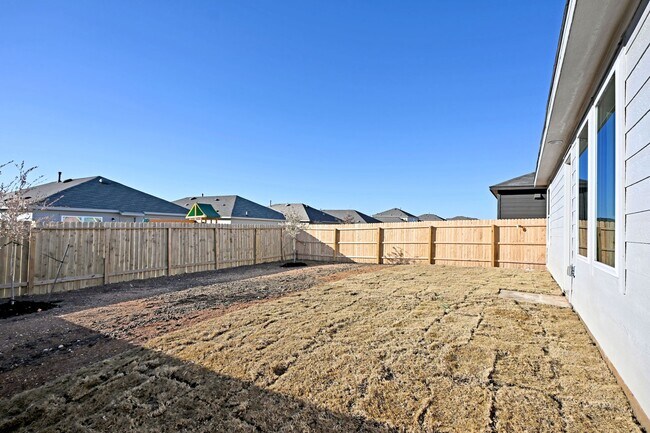 Building Photo - 10036 Mather Wy