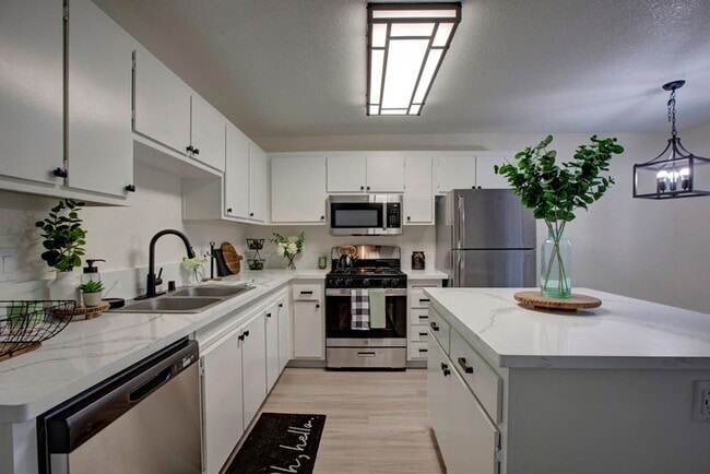 Interior Photo - St. George Apartments