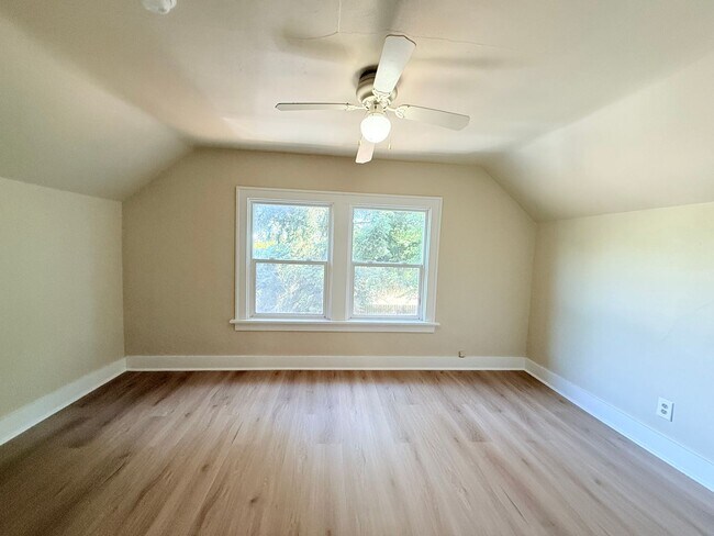 Building Photo - 4630 SW 185th Ave