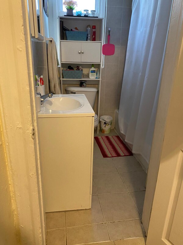 Building Photo - 908 Anna St