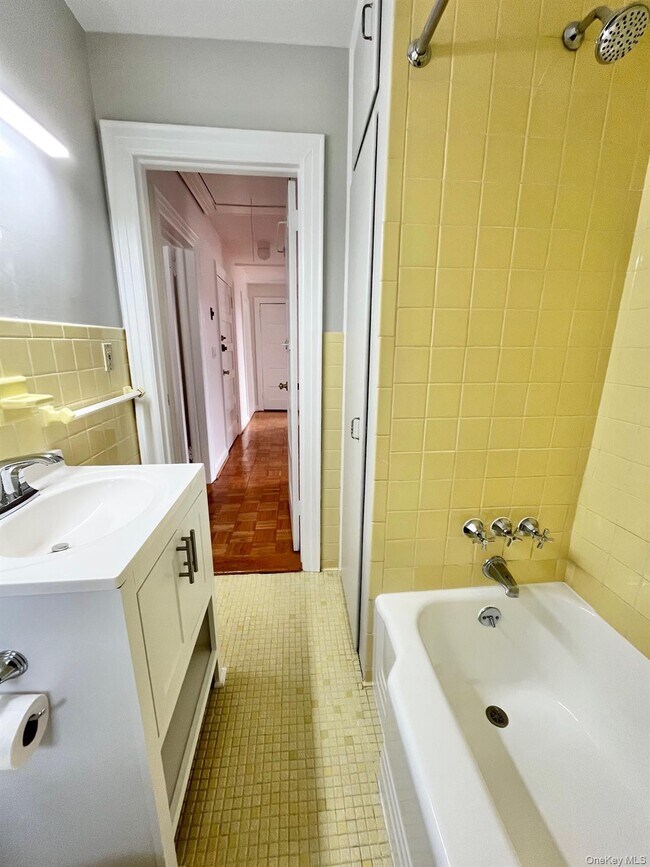 Building Photo - 93 Myrtle Blvd