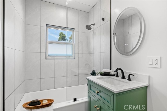 Building Photo - 2105 Pass