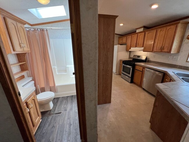 Building Photo - 3 Bedroom 2 Bath High-End Mobile Home with...