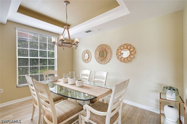 Building Photo - 2230 Arielle Dr