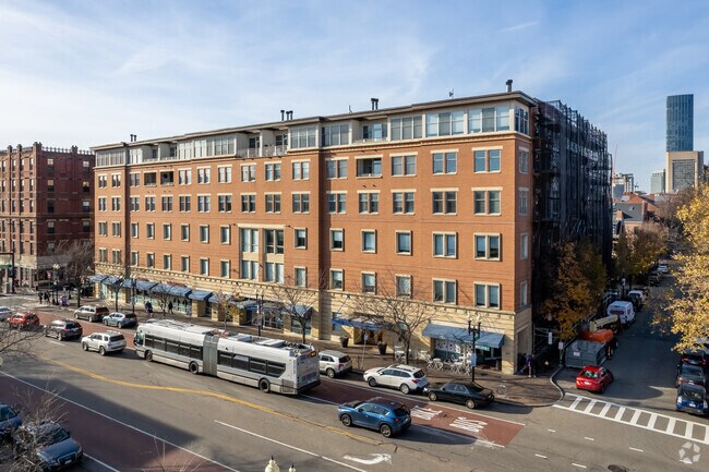 Building Photo - 1595-1597 Washington St