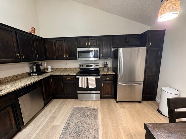Granite countertops - 15331 95th Ave N
