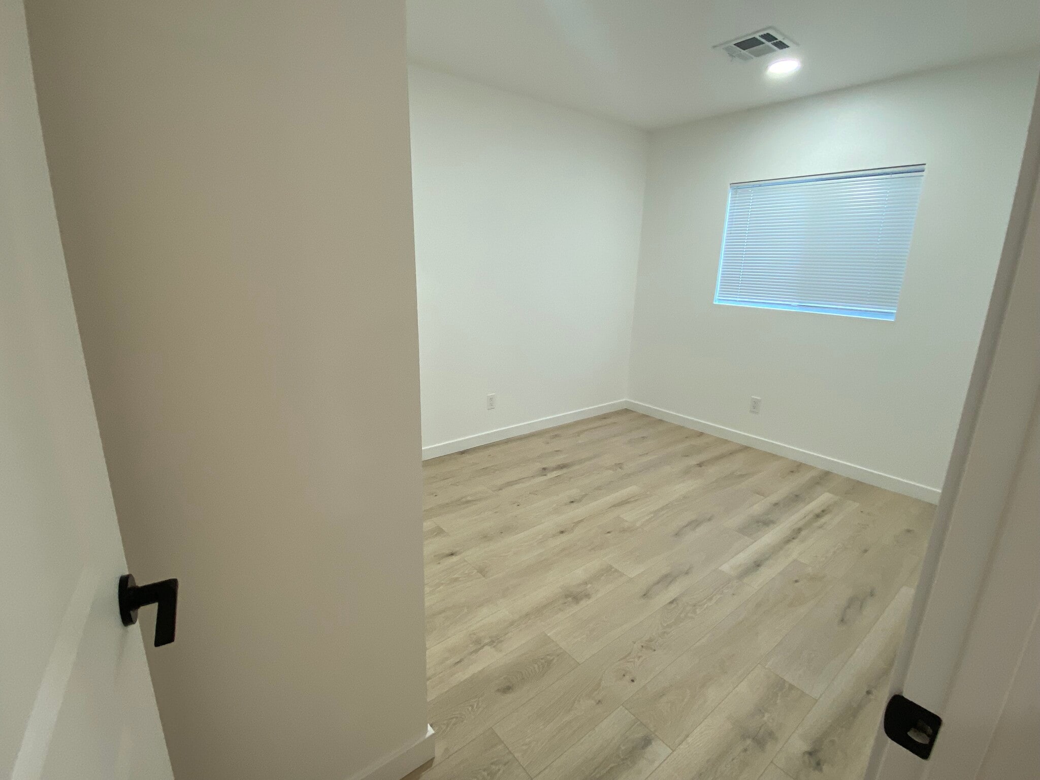 Bedroom #1 - 24223 Arch St