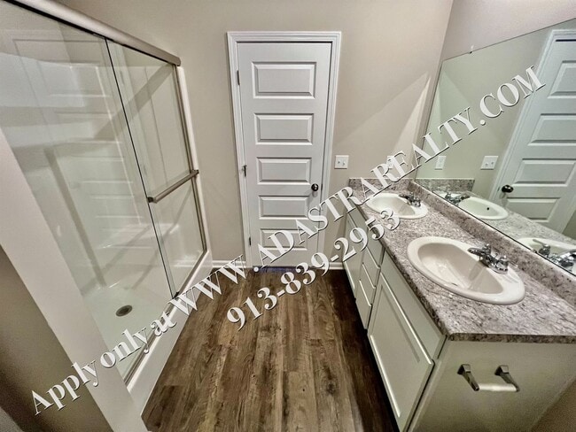 Building Photo - Brand NEW!! Spacious 4 Bed 2 Bath Home in Gardner-Coming Soon!!