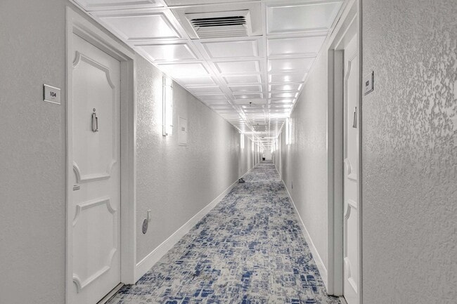 Building Photo - 899 Jeffery St