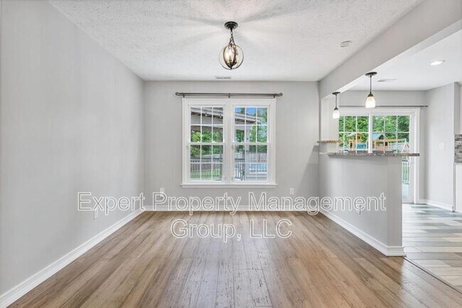 Building Photo - 2470 Lull Water Dr