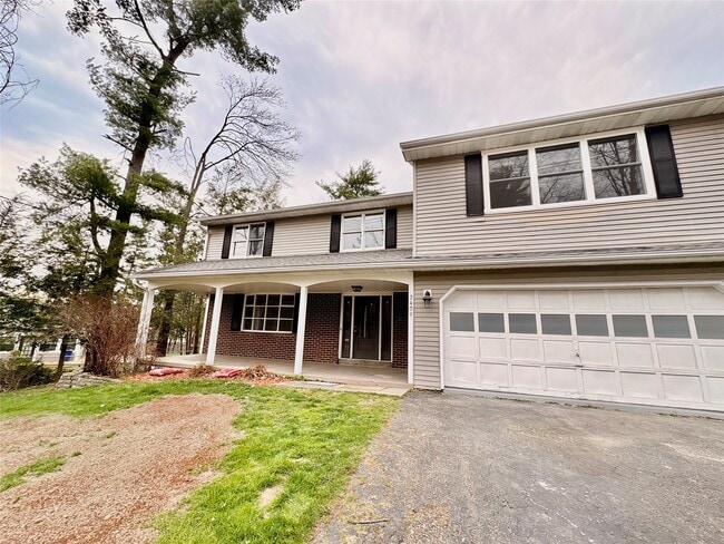 Building Photo - 2409 High Ave