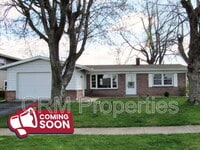 Building Photo - 1616 Meadowbrook Dr