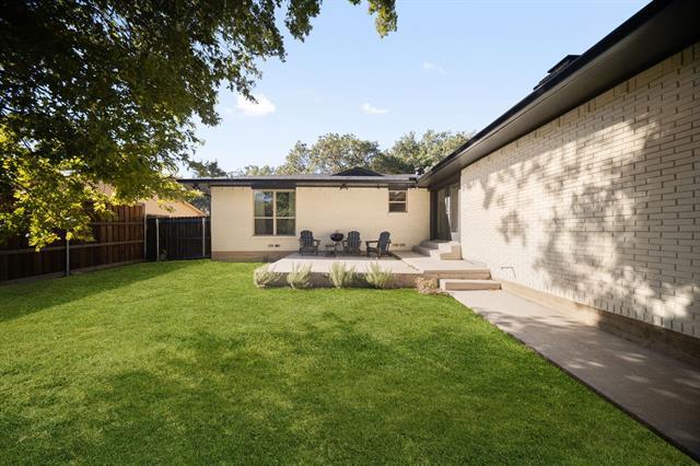 Building Photo - 905 Tarryall Dr