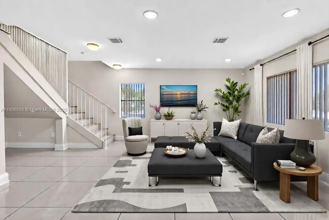 Building Photo - 1315 NW 2nd St