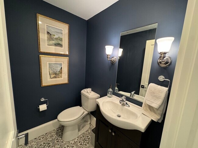 Building Photo - 32 Atherton Rd