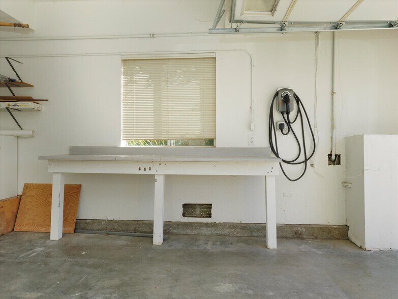 Building Photo - 28154 Bobwhite Cir