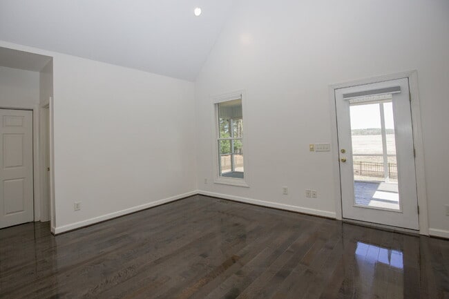 Building Photo - "Modern 3-Bedroom Home with 3 Full Bathrooms and Spacious Living Areas in Vass, NC!"